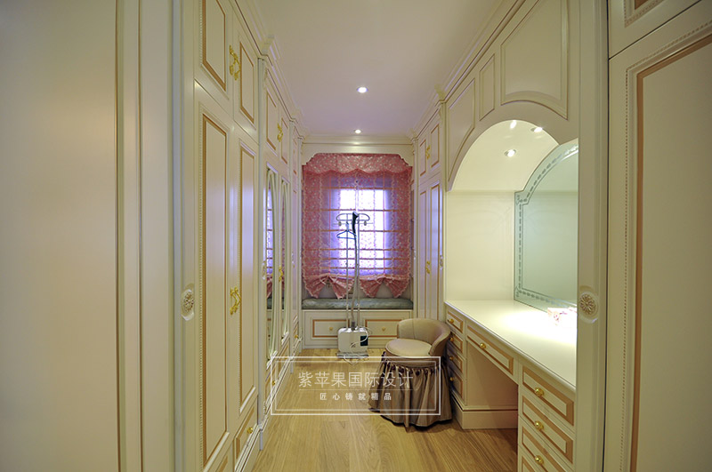 衣帽間裝修實景圖