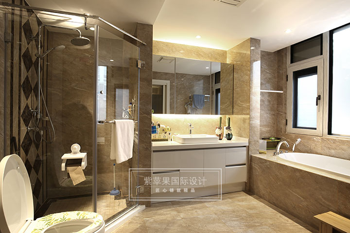 衛(wèi)生間裝修實景圖